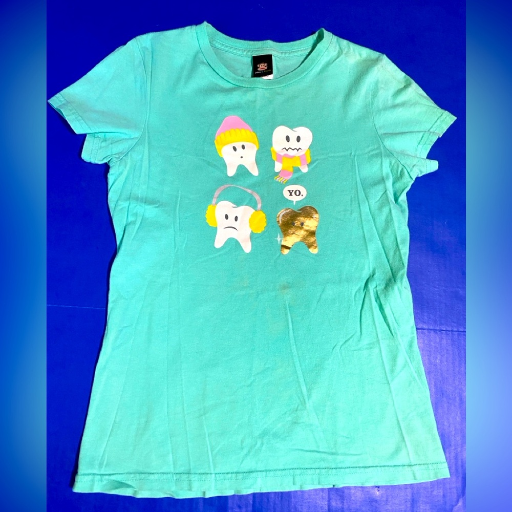 90’s Y2K Julius And Friends Mint Green Tee with Yo Tooth Graphic Design Size M